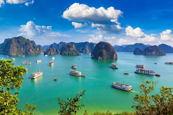 ha-long-bay-in-vietnam-2